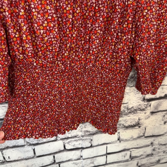 Universal Thread Floral Pattern Shirt Size Medium - Picture 8 of 8